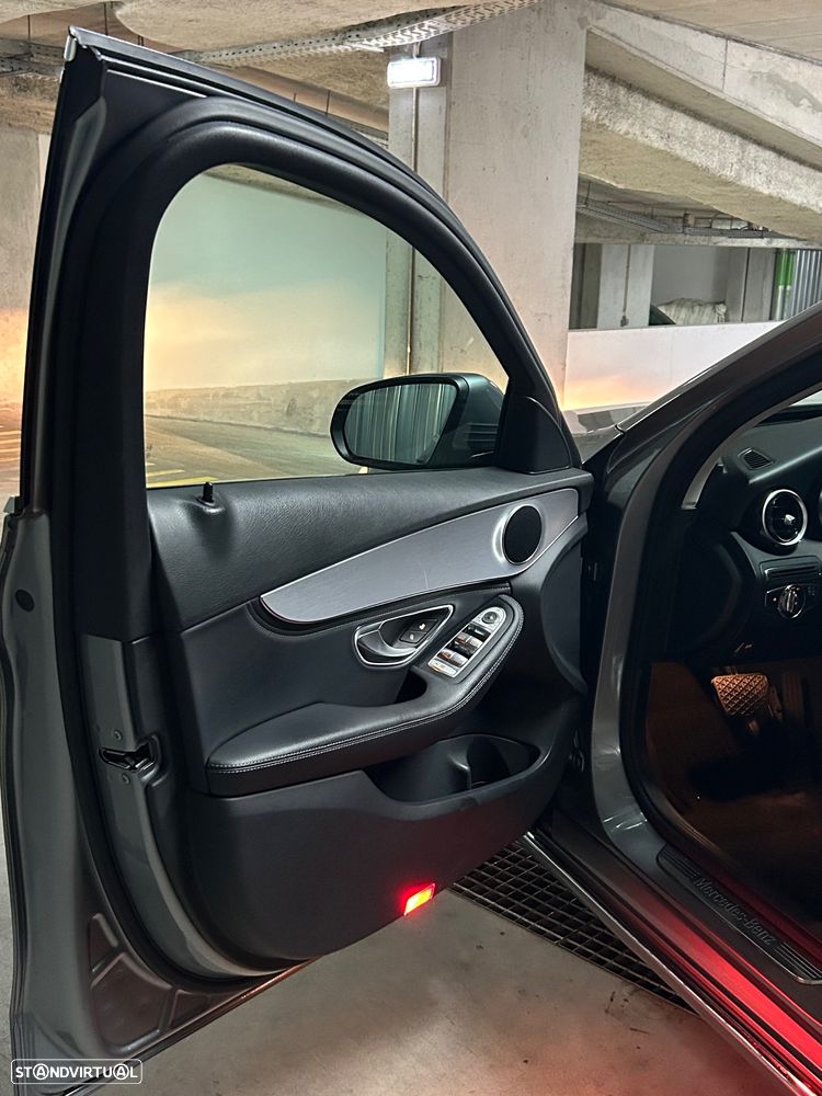 Mercedes-Benz C 300 BlueTEC Hybrid - 12