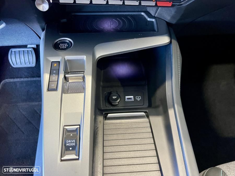 Peugeot 408 1.2 PureTech Allure EAT8 - 14