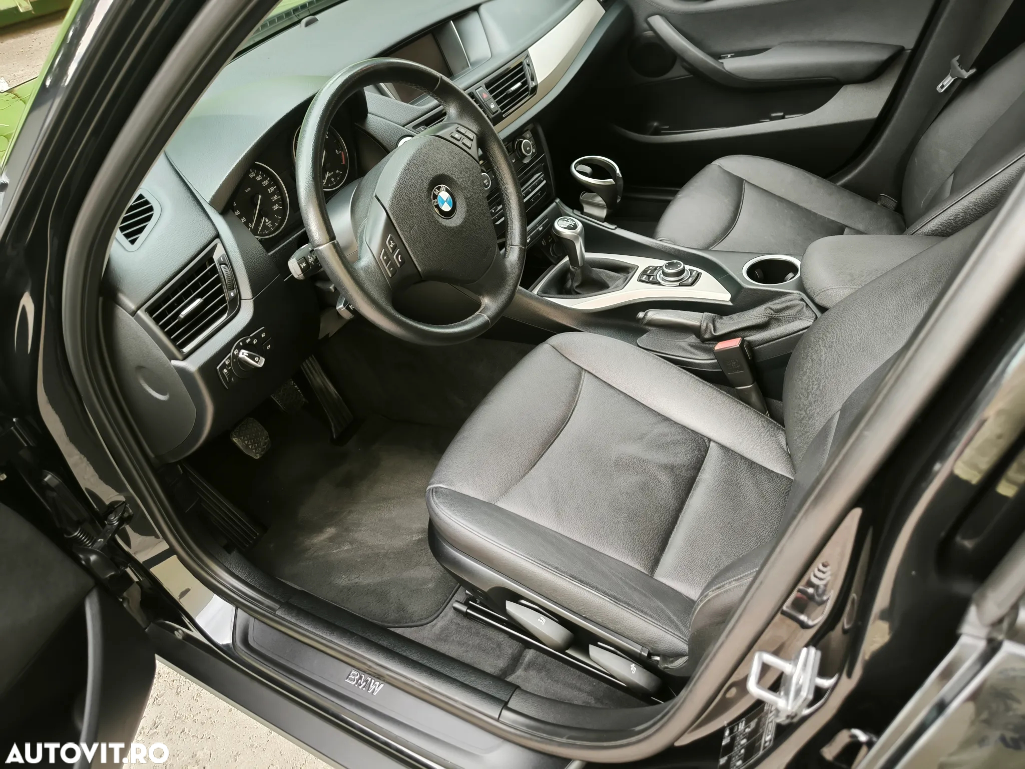 BMW X1 sDrive18d - 14