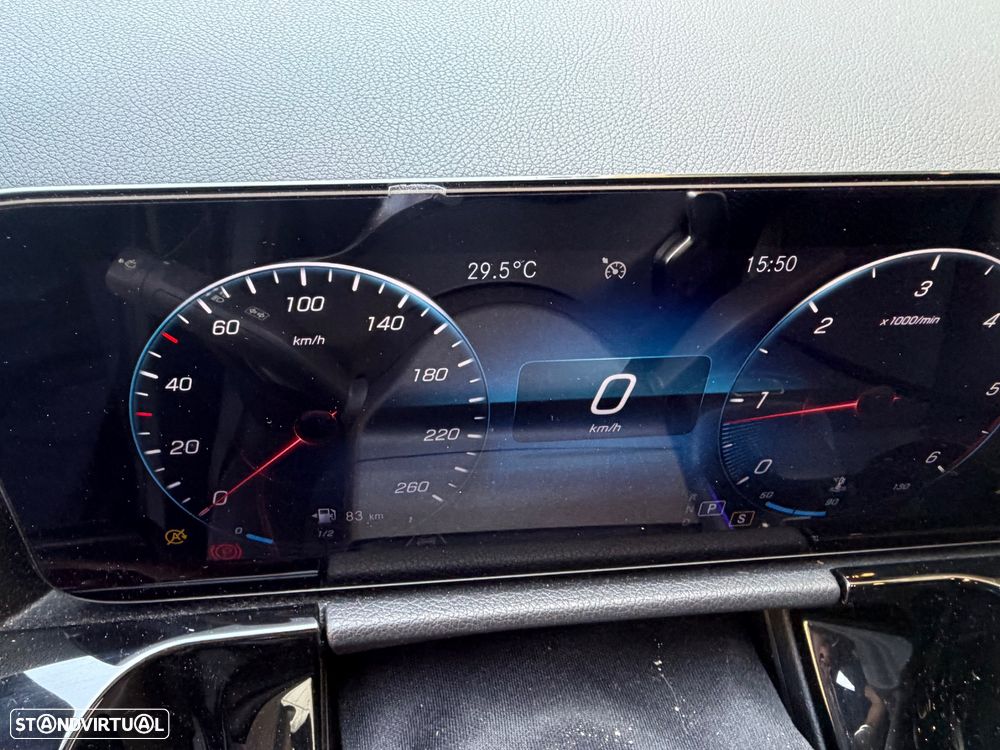 Mercedes-Benz GLA 180 d AMG Line - 34