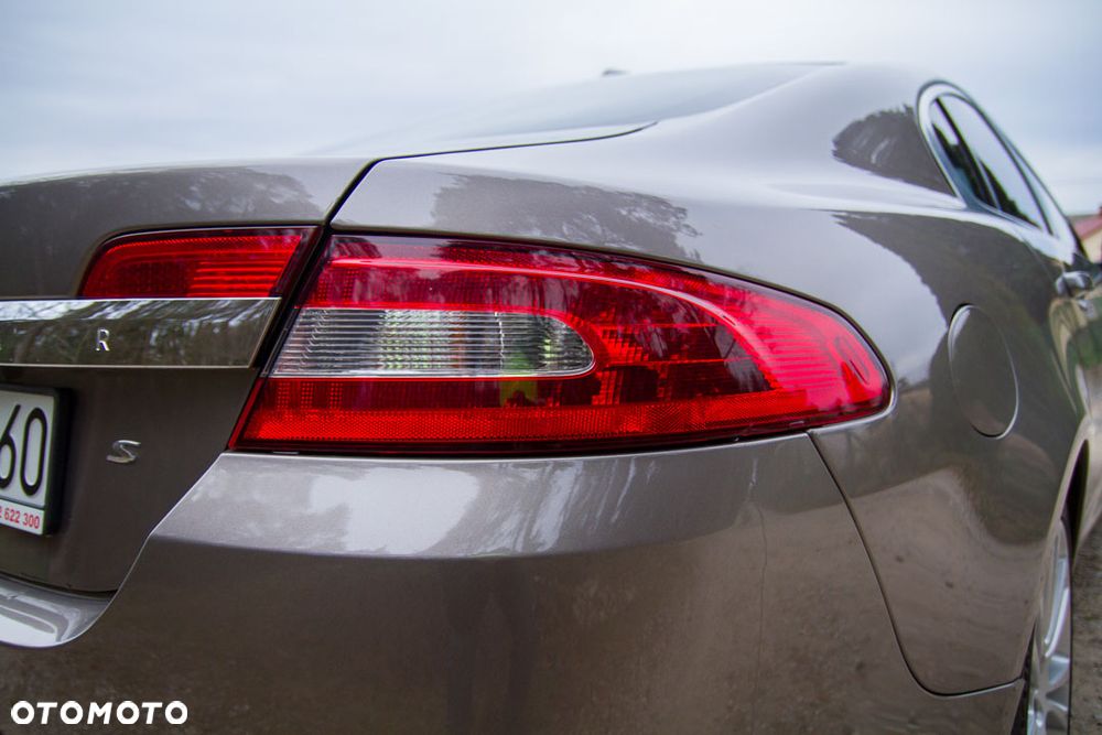 Jaguar XF - 14