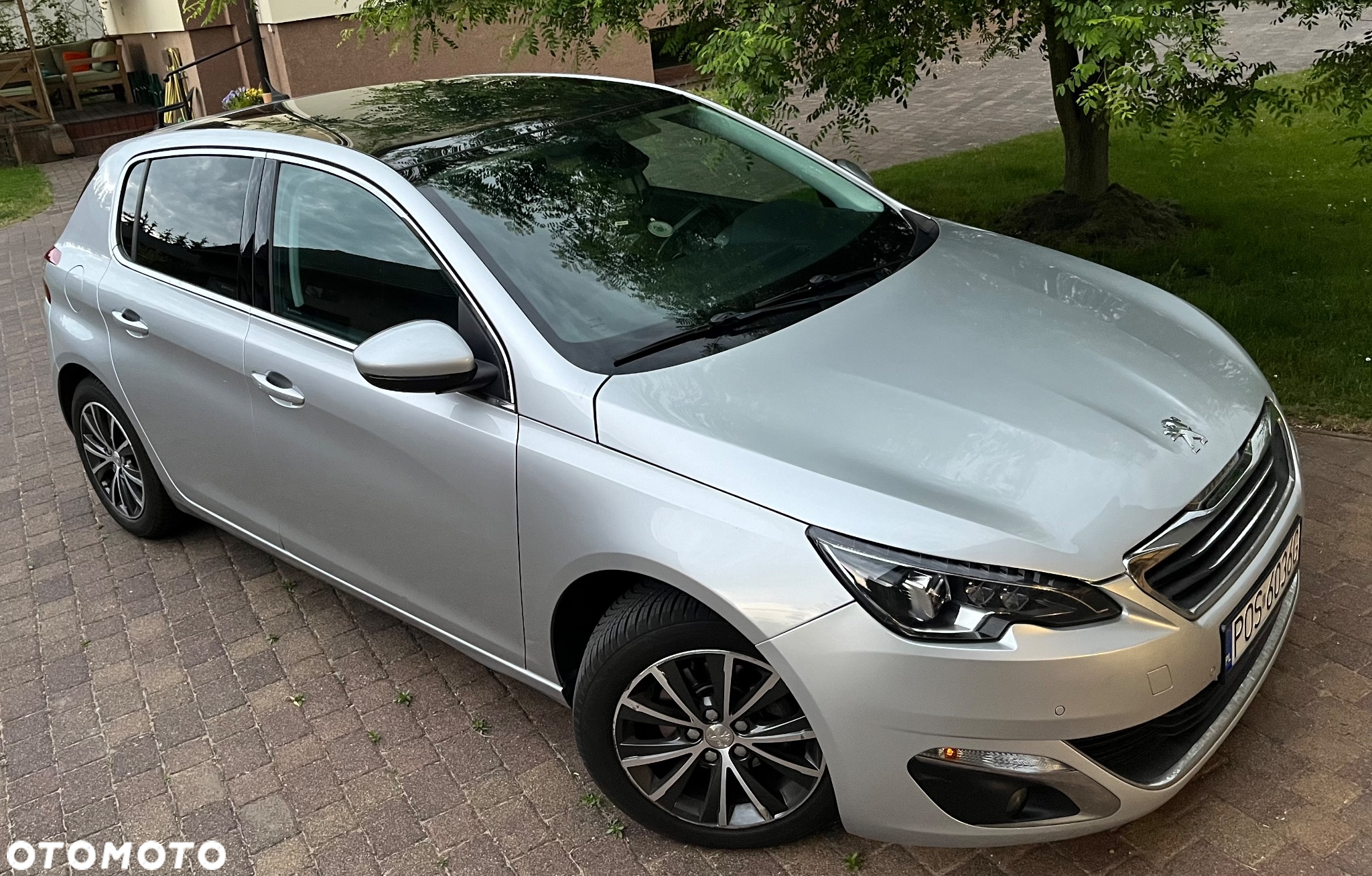Peugeot 308 1.2 PureTech Allure S&S EAT6 - 4