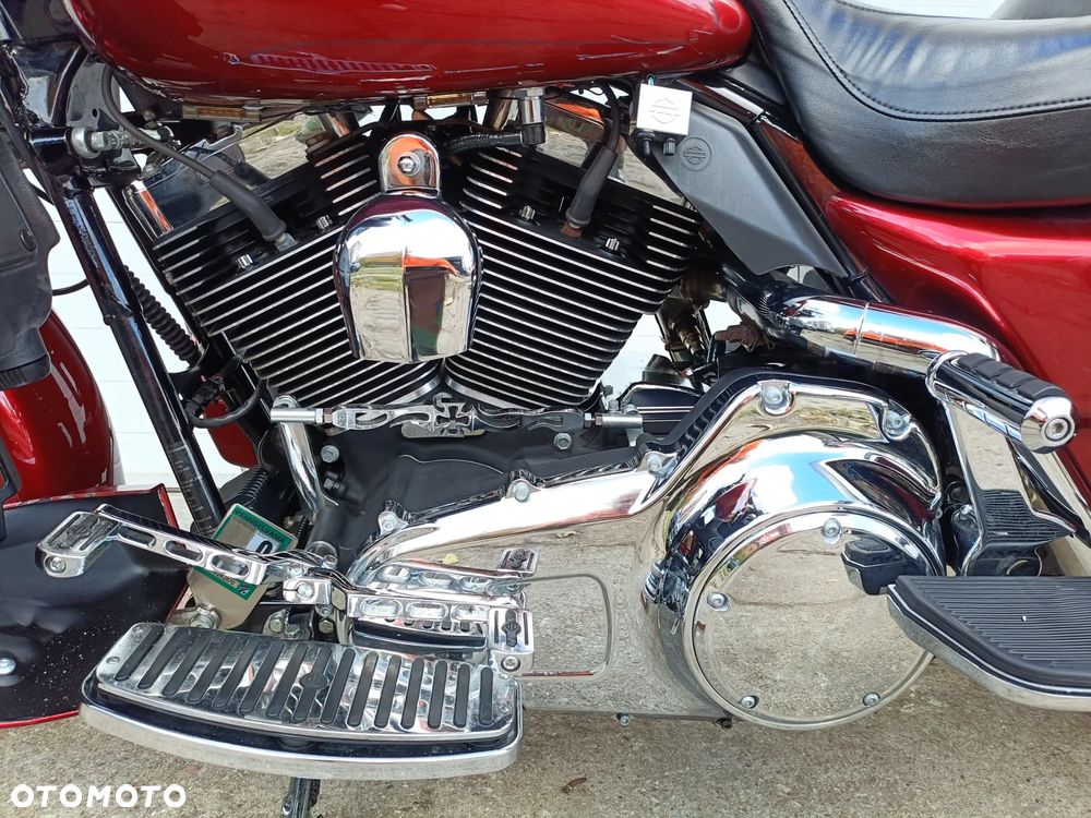 Harley-Davidson FLHTCU Ultra - 24