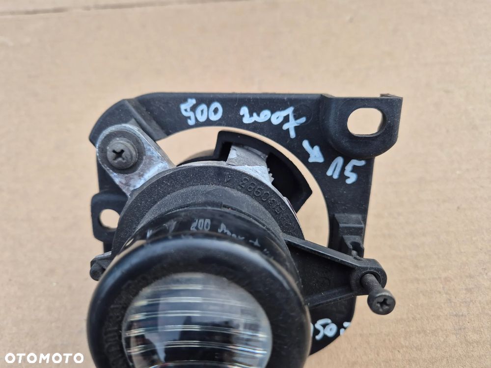 Fiat 500 halogen prawy.Soczewka.2007-2014.OE. - 2
