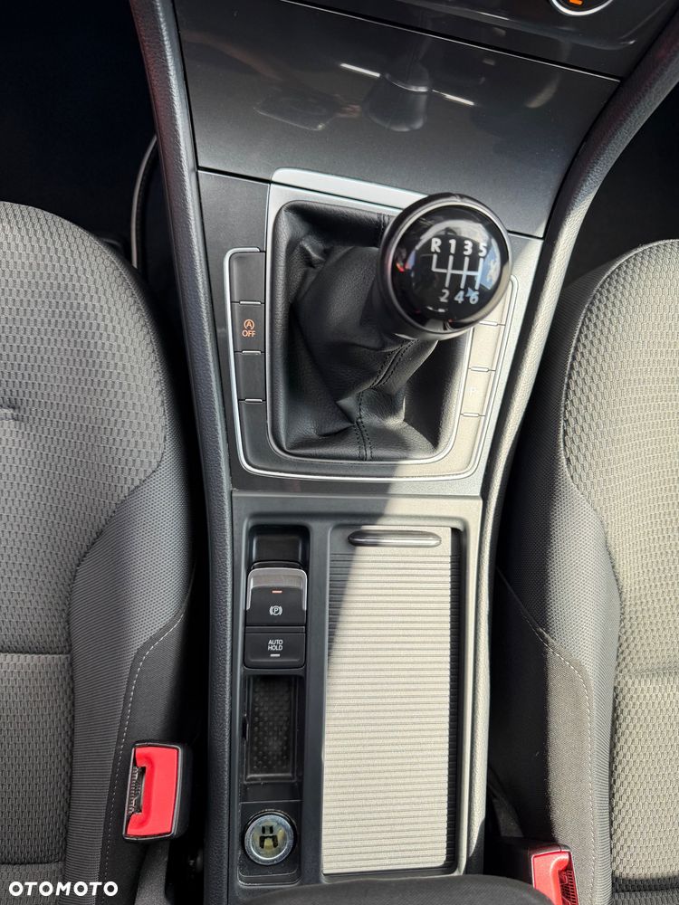 Volkswagen Golf Variant 1.5 TSI BMT Highline - 16