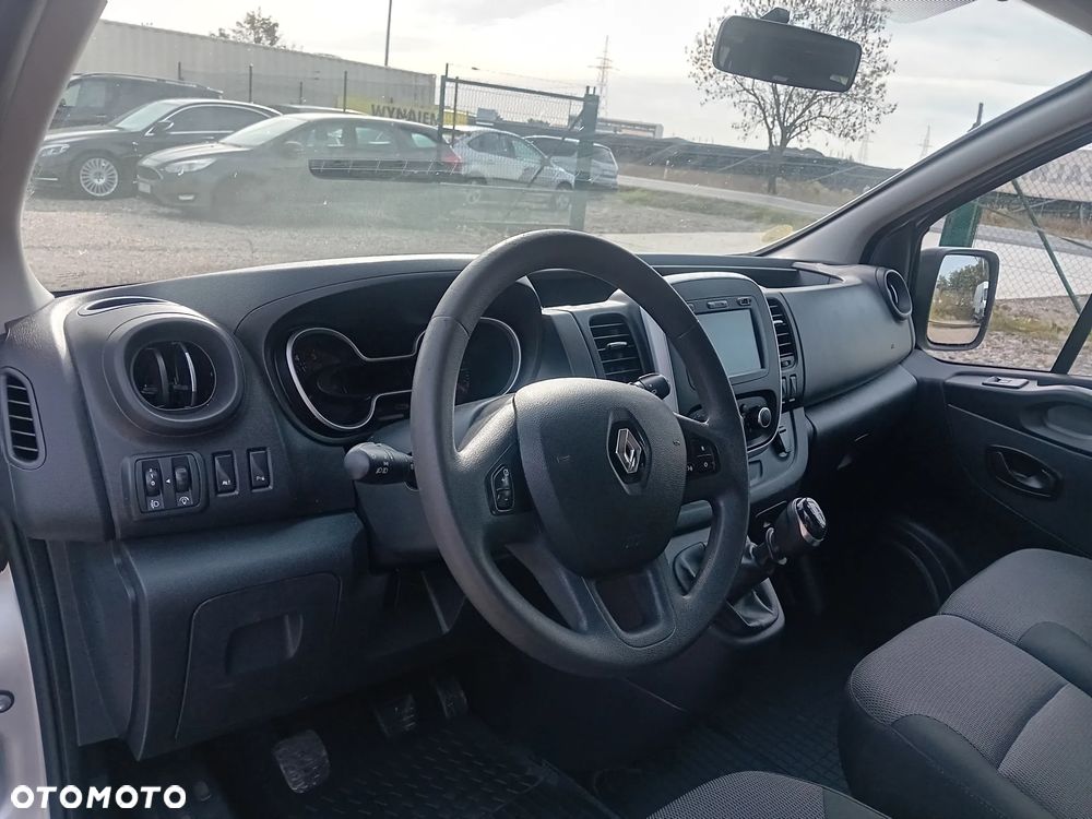 Renault Trafic - 19
