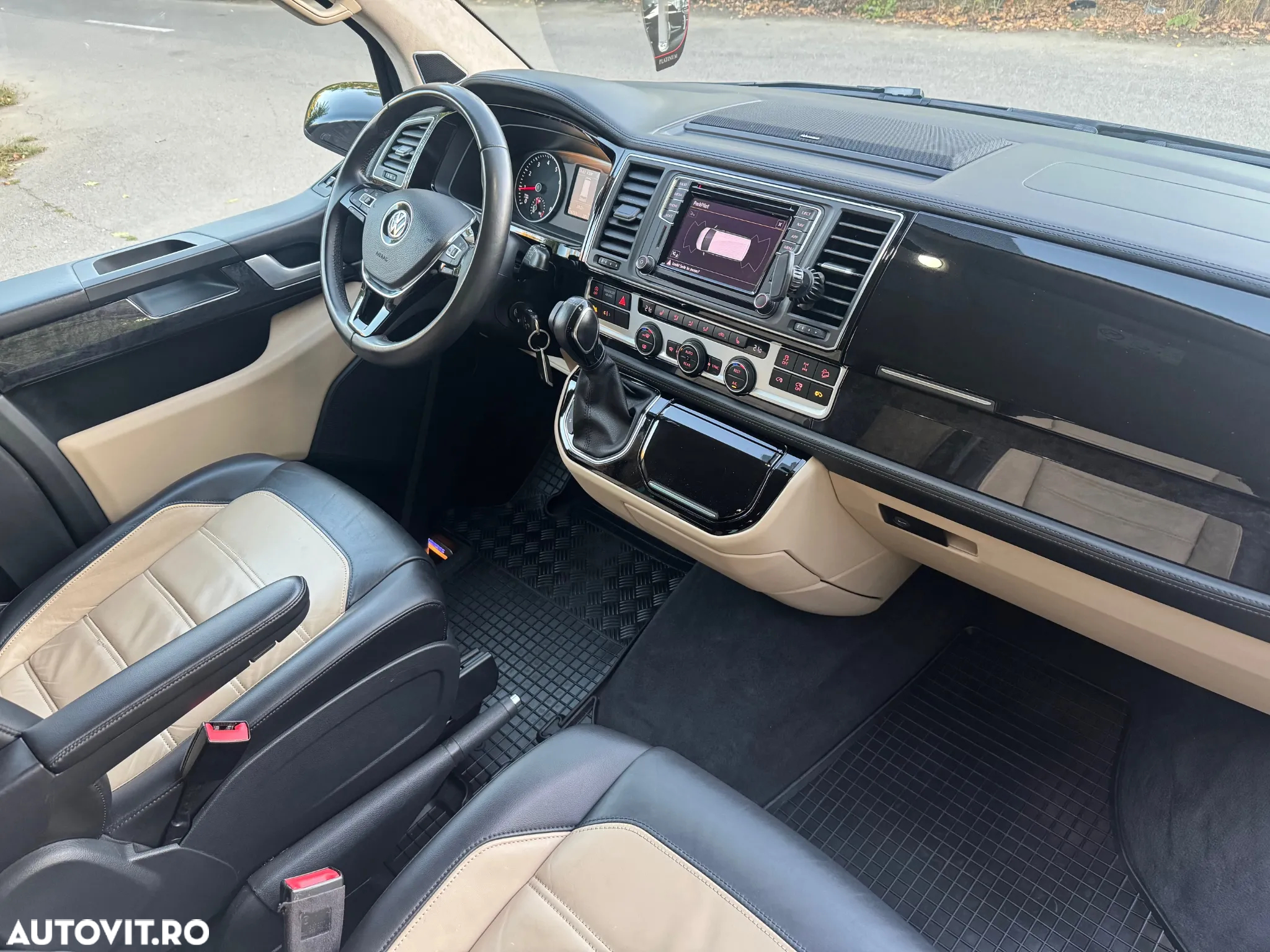 Volkswagen Multivan - 5