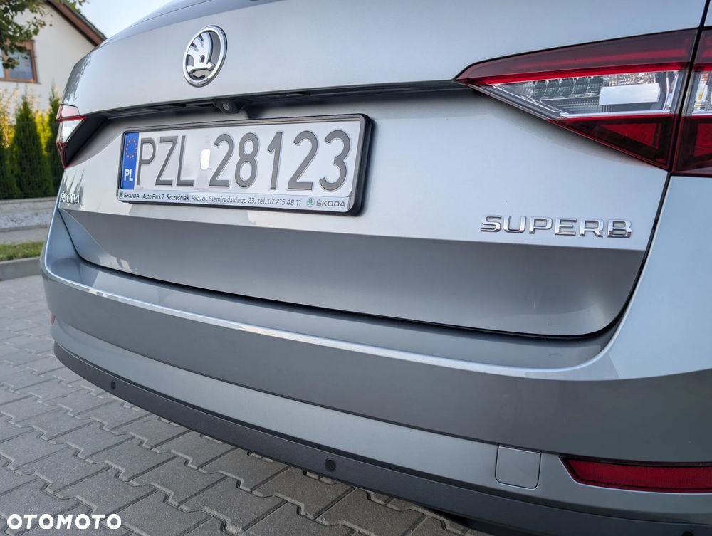 Skoda Superb 2.0 TDI DSG Style - 39