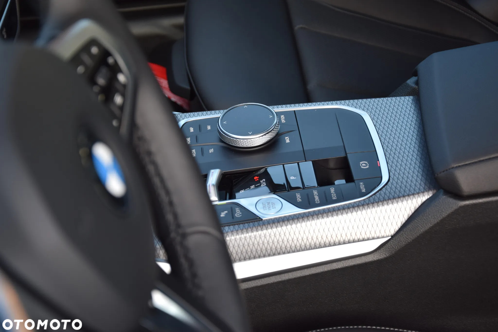 BMW Seria 3 320i M Sport - 14