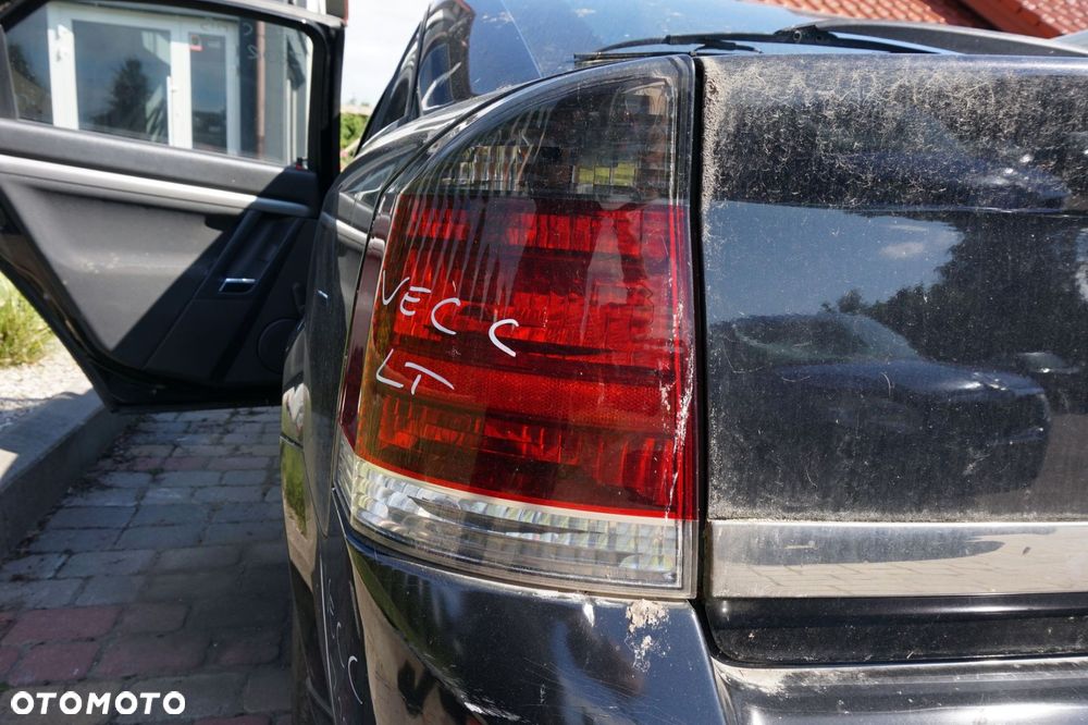 LAMPA TYLNA LEWA VECTRA C LIFT HB  OPEL 2005-2008 - 3