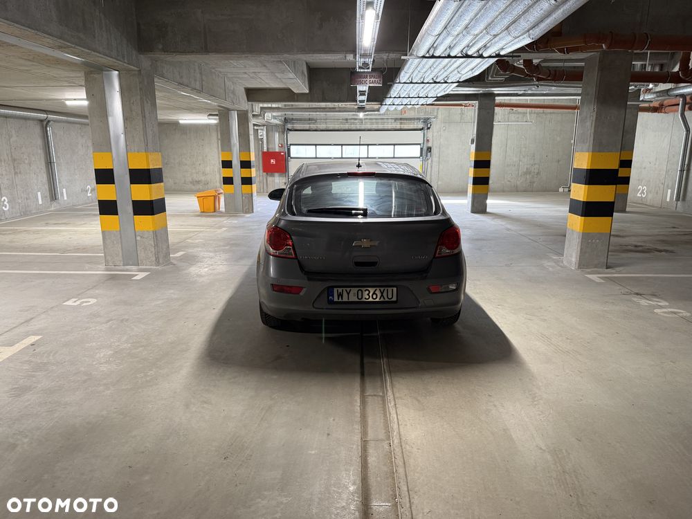 Chevrolet Cruze 1.8 LT - 4
