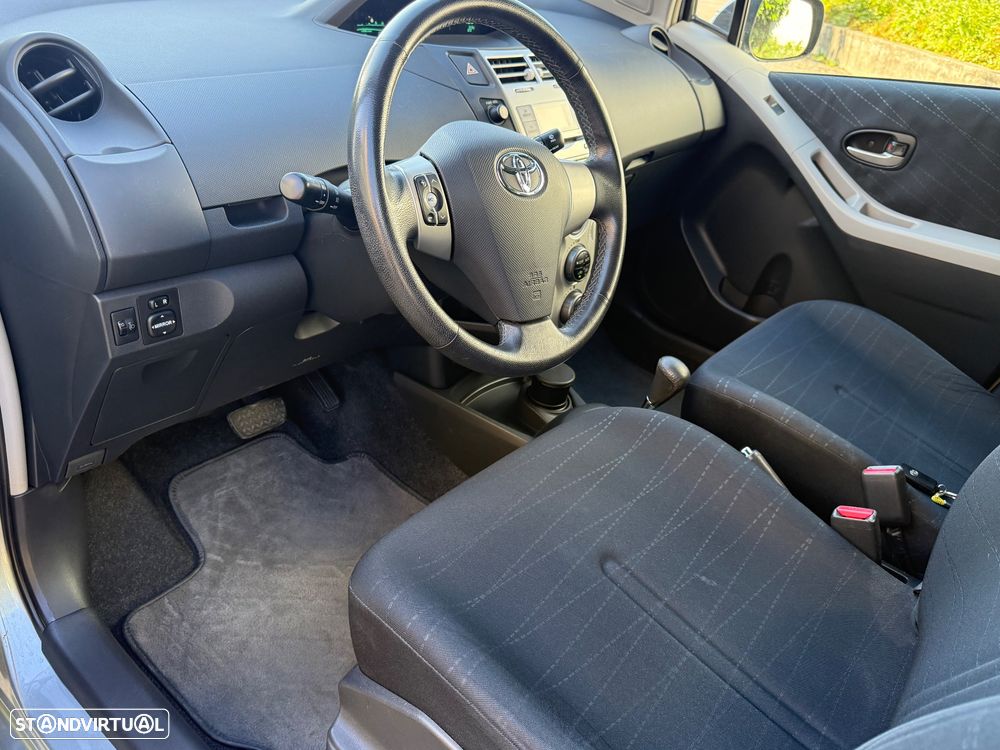 Toyota Yaris 1.0 VVT-i Sol High Pack MMT VSC+TRC - 14