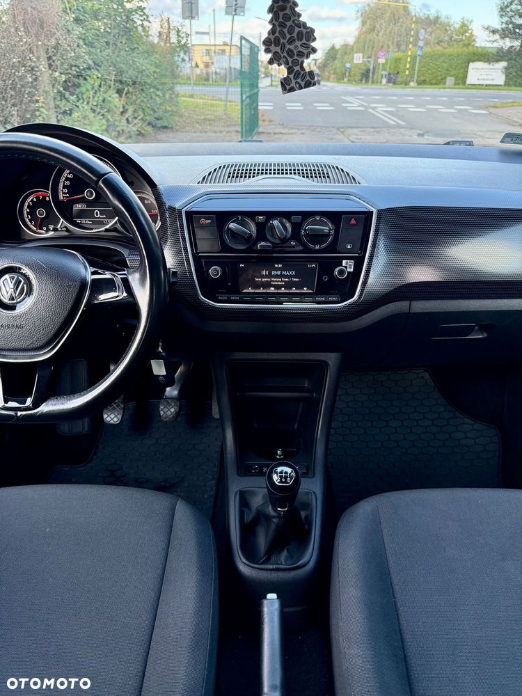 Volkswagen up! 1.0 United - 10
