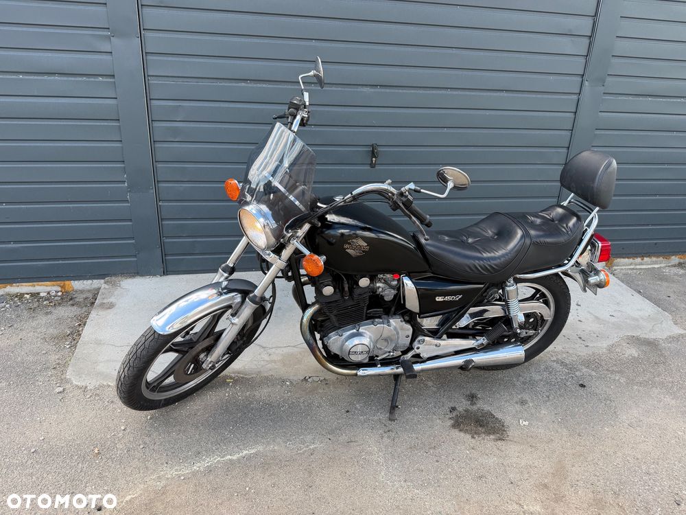 Suzuki GS - 9