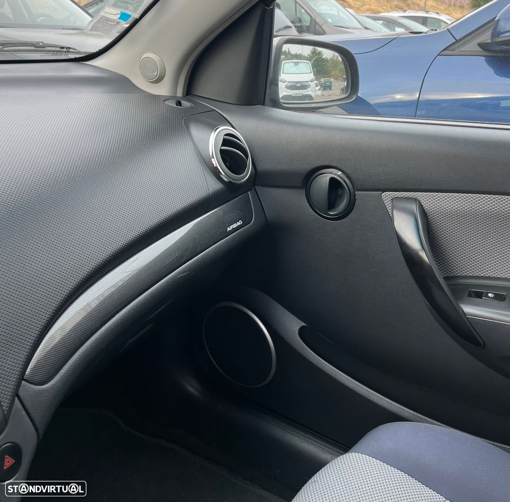 Chevrolet Aveo - 8