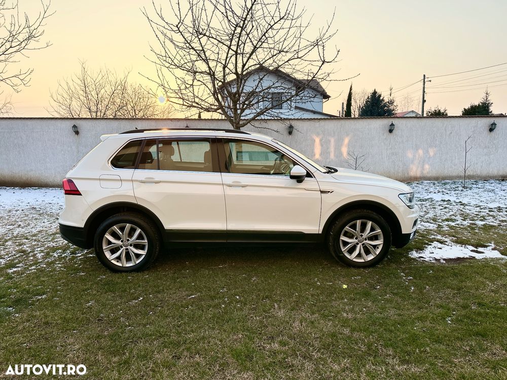 Volkswagen Tiguan 2.0 TDI SCR 4MOTION (BlueMotion Techn.) DSG Comfortline - 32