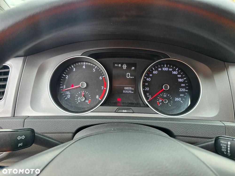 Volkswagen Golf - 24