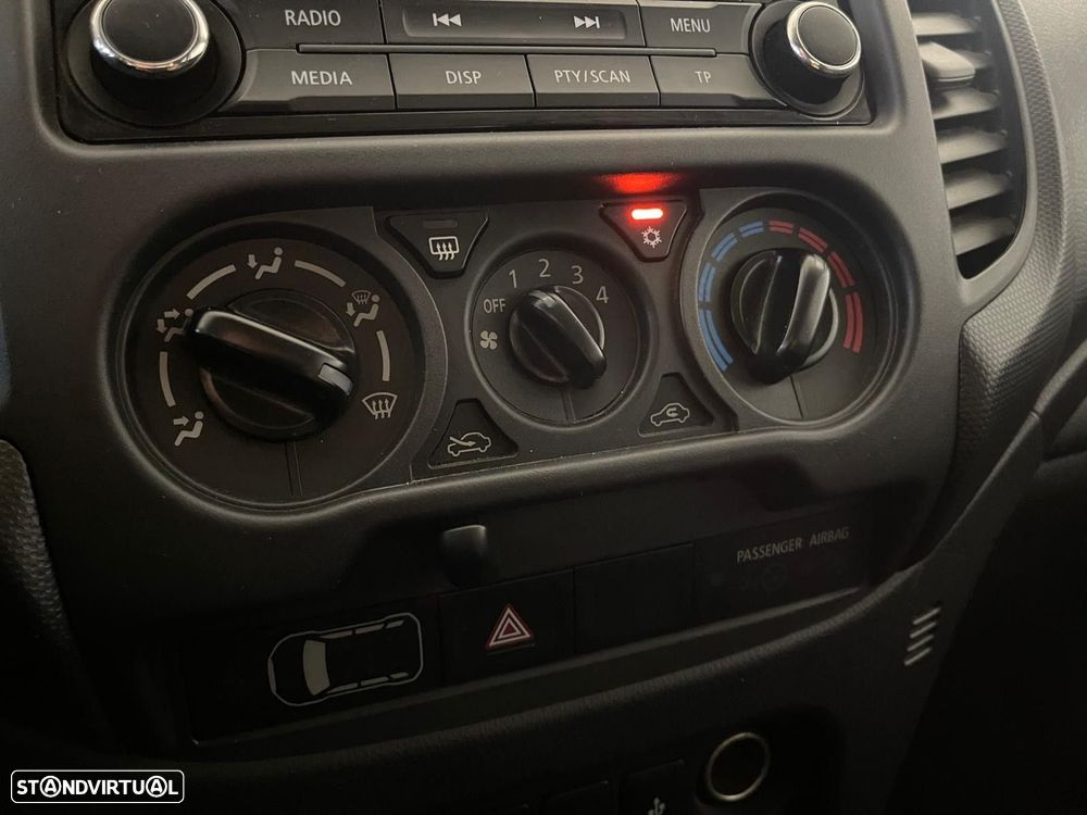 Mitsubishi L200 2.3 DI-D CD Invite Strakar Look 4WD - 19