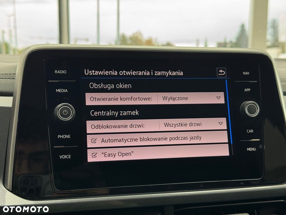 Volkswagen T-Roc 1.5 TSI Style DSG - 34