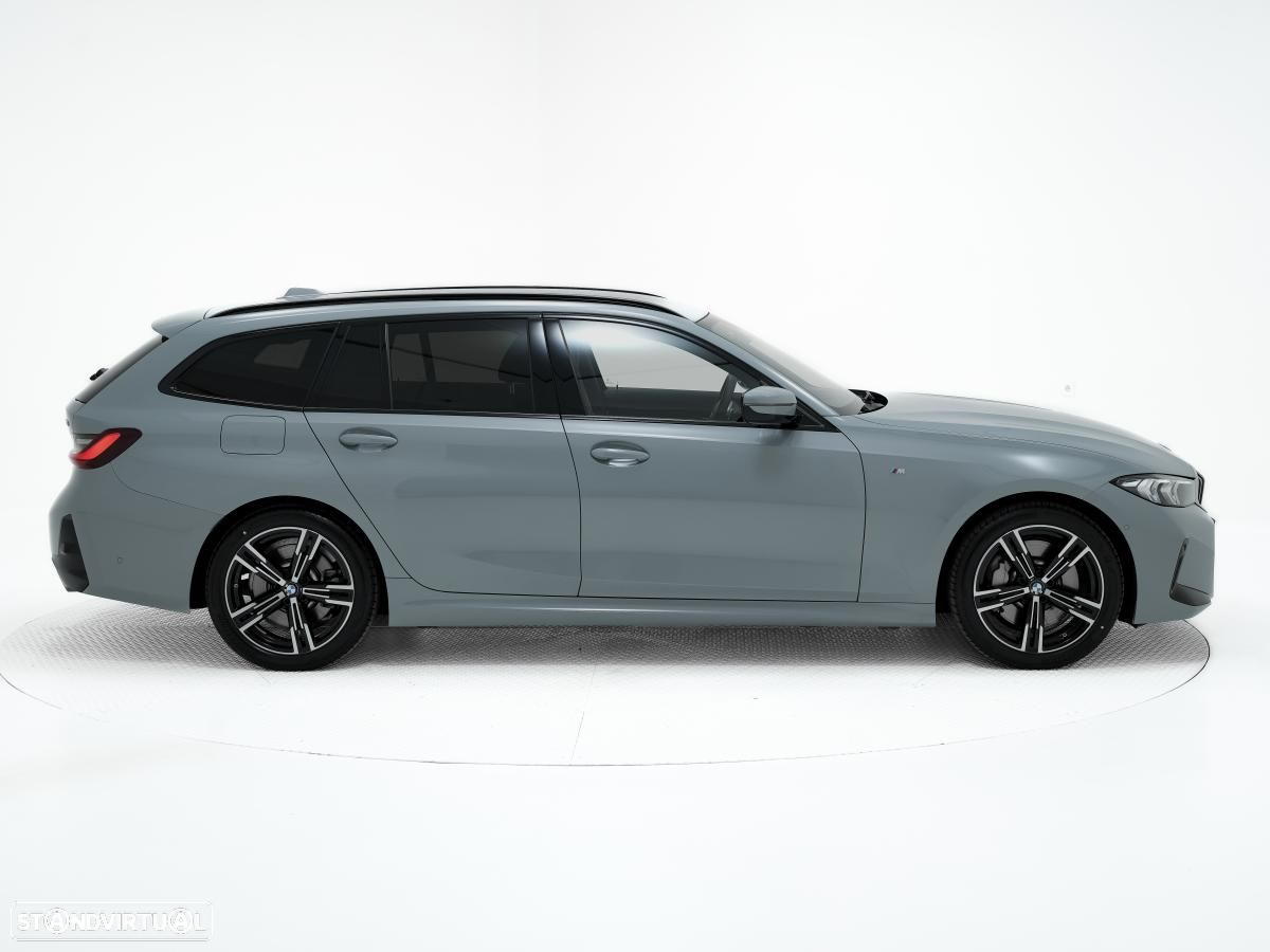 BMW 330 i Touring xDrive Aut. - 2