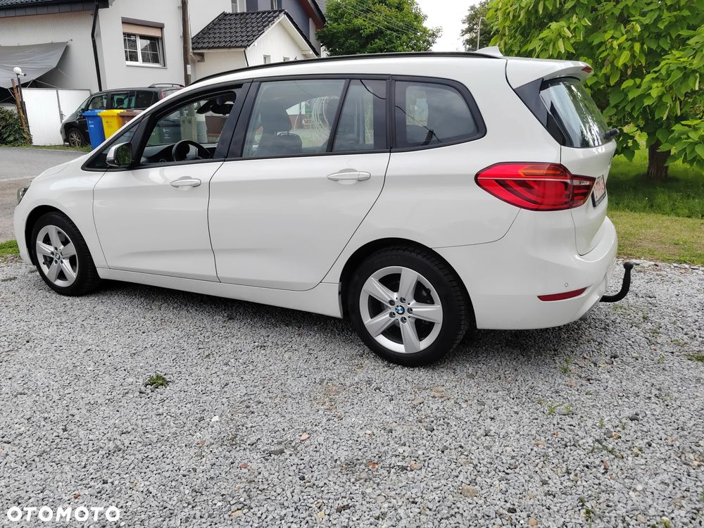 BMW Seria 2 218d GT - 2