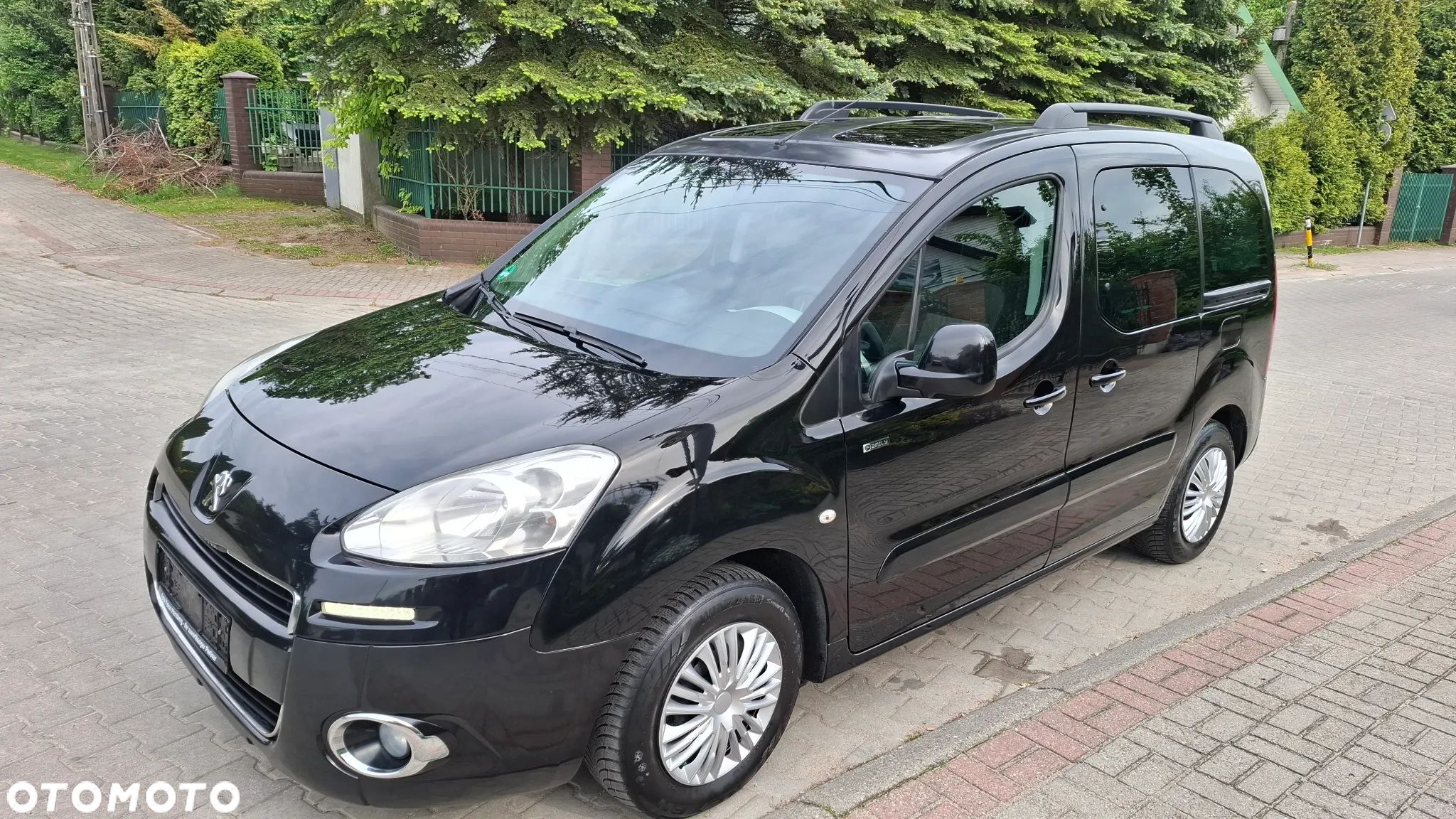 Peugeot Partner Tepee HDi FAP 110 Tendance mit Familien-Paket - 1