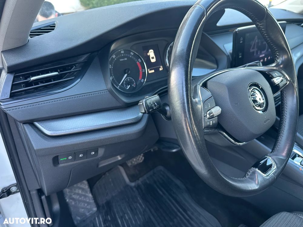 Skoda Octavia 1.5 TSI DSG MHEV Ambition - 17