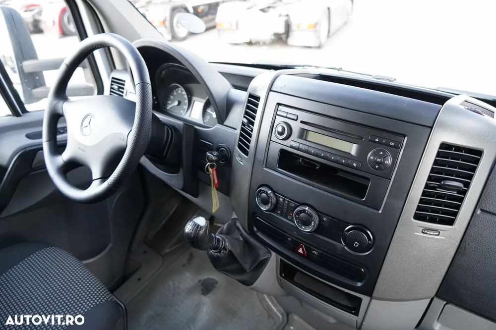 Mercedes-Benz SPRINTER 511 CDI / CONTAINER / DHOLLANDIA LIFT / TWIN / IMPORTAT - 29