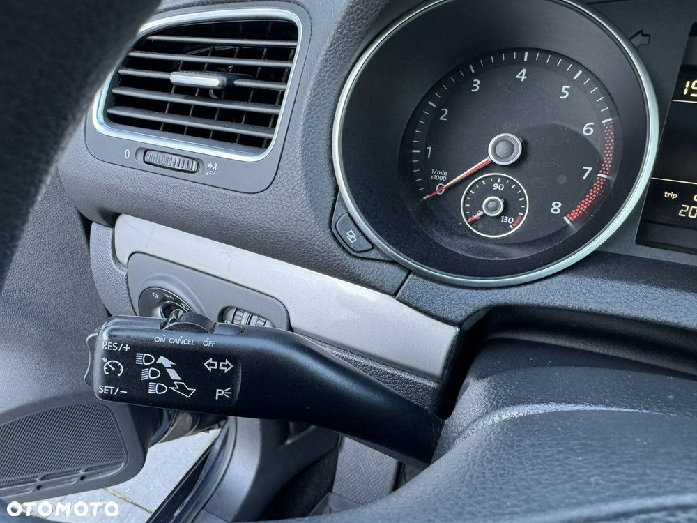 Volkswagen Golf 1.6 Trendline - 16