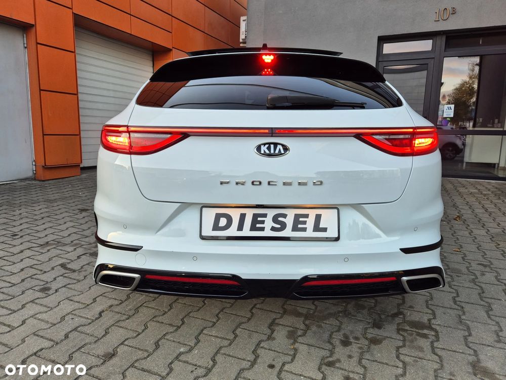 Kia ProCeed 1.6 CRDi GT Line DCT - 13