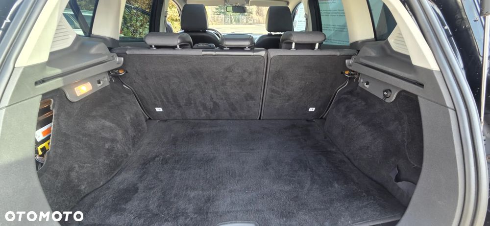 Ford Kuga 2.0 TDCi 4WD Titanium - 32