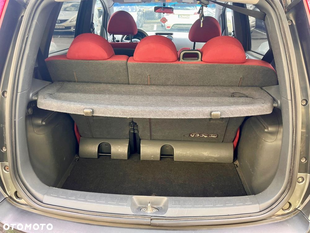 Mitsubishi Colt - 19