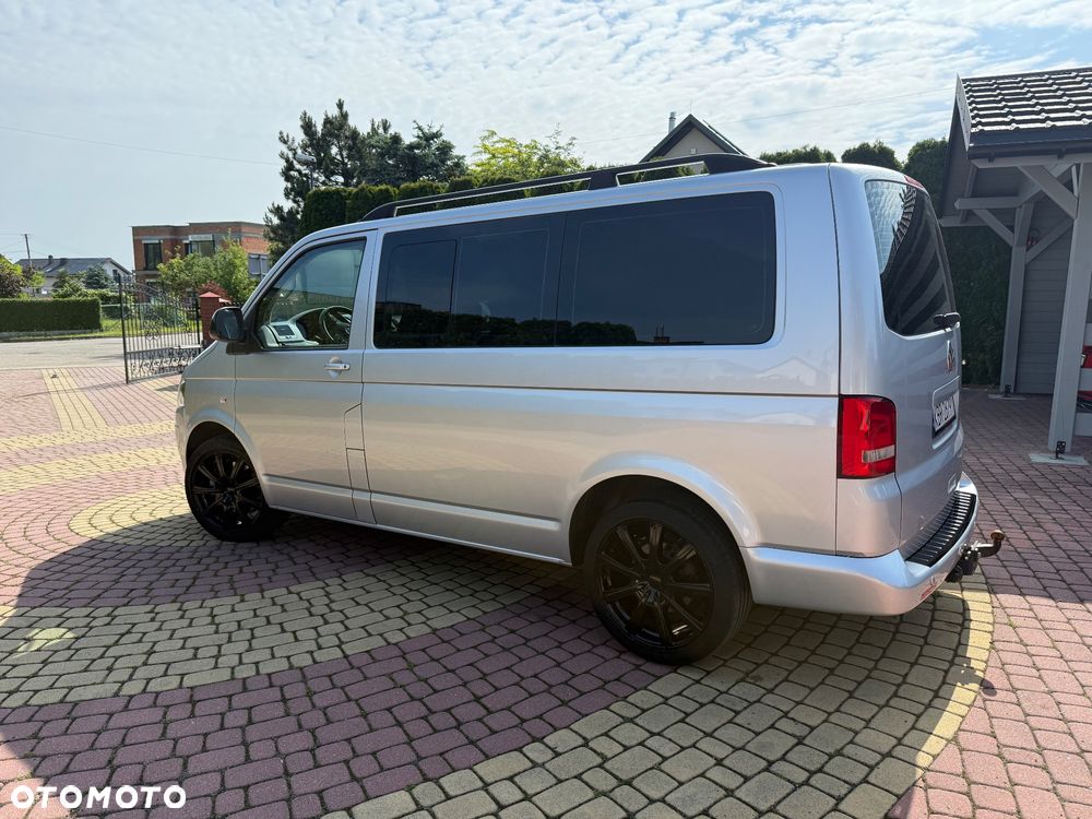 Volkswagen Multivan - 9