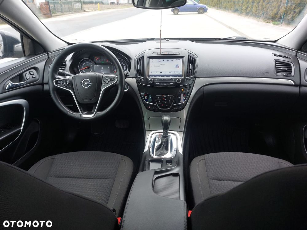 Opel Insignia - 12