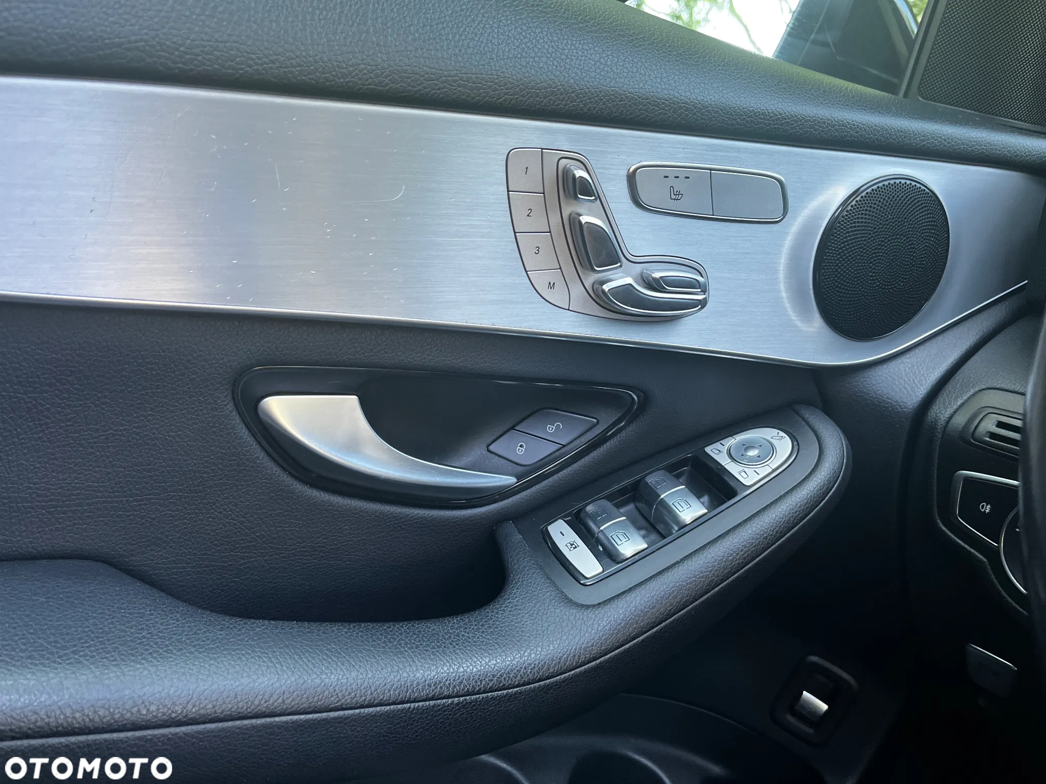 Mercedes-Benz GLC 300 Coupe 4Matic 9G-TRONIC - 20