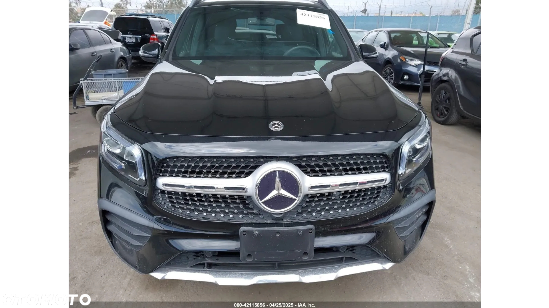 Mercedes-Benz GLB - 2