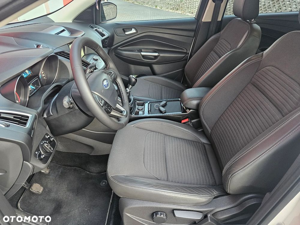 Ford Kuga 2.0 TDCi FWD Titanium - 6