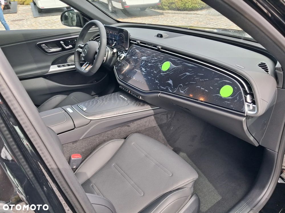 Mercedes-Benz Klasa E AMG 53 PHEV 4Matic+ 9G-Tronic TCT - 16