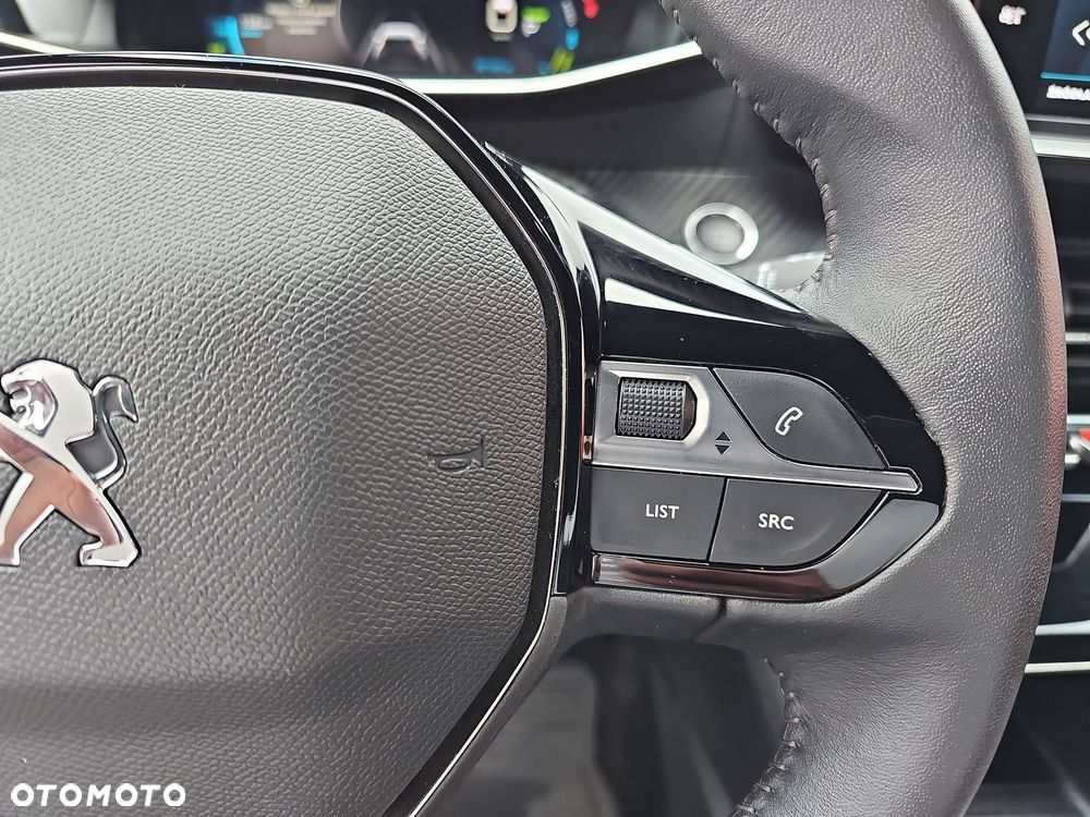 Peugeot 2008 50kWh Allure - 18