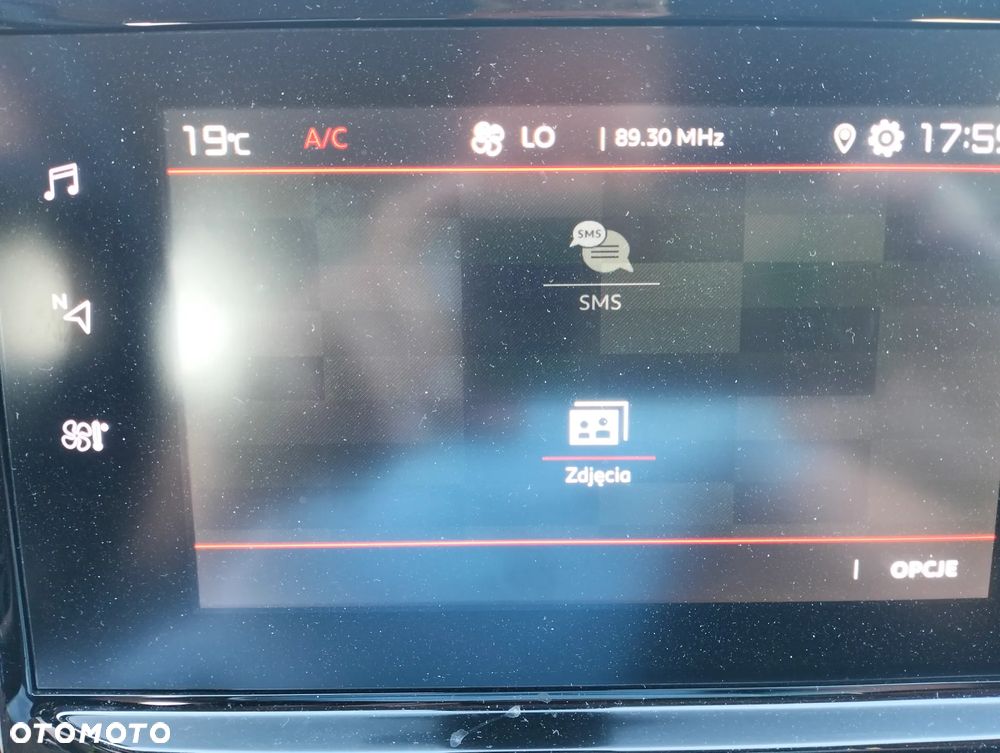 Citroën C3 1.2 PureTech Shine - 21