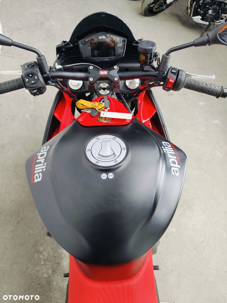 Aprilia Tuono - 13