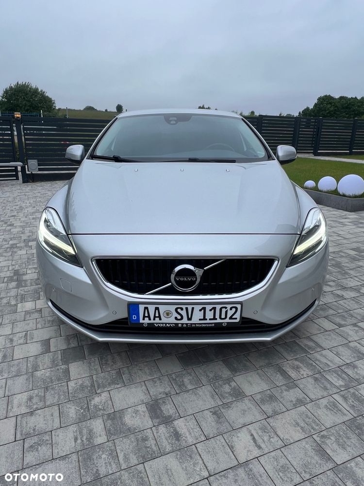Volvo V40 D2 Drive-E Momentum - 2