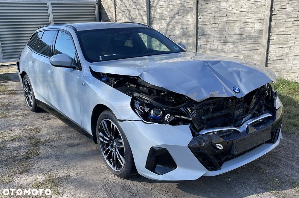 BMW Seria 5 520i M Sport Edition - 1