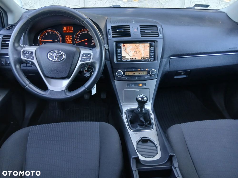 Toyota Avensis - 7