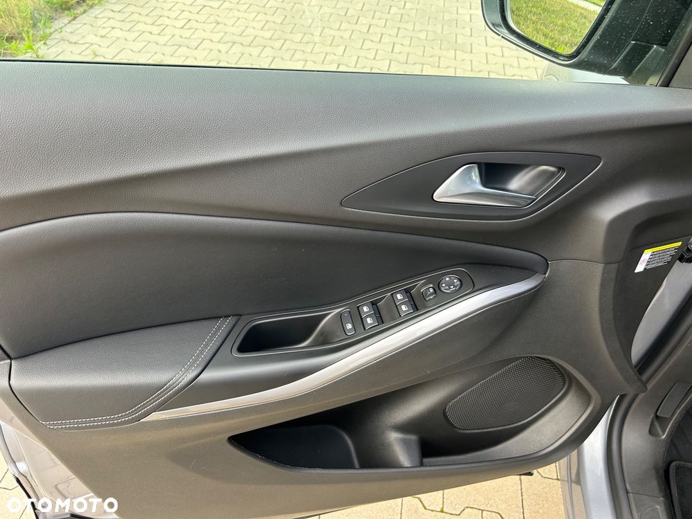 Opel Grandland X - 15