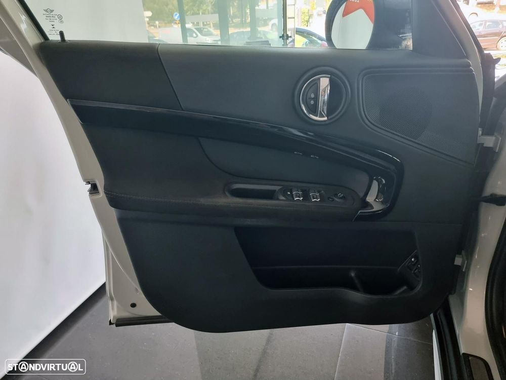 MINI Countryman Cooper SE ALL4 Auto - 11