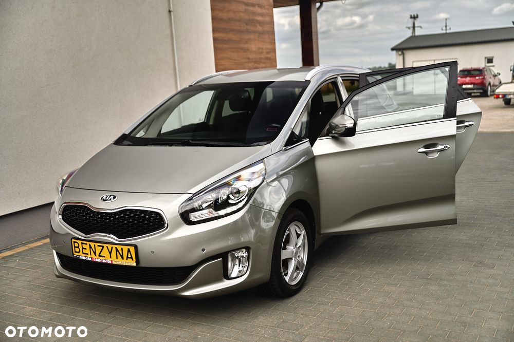 Kia Carens 1.6 GDI Attract - 18