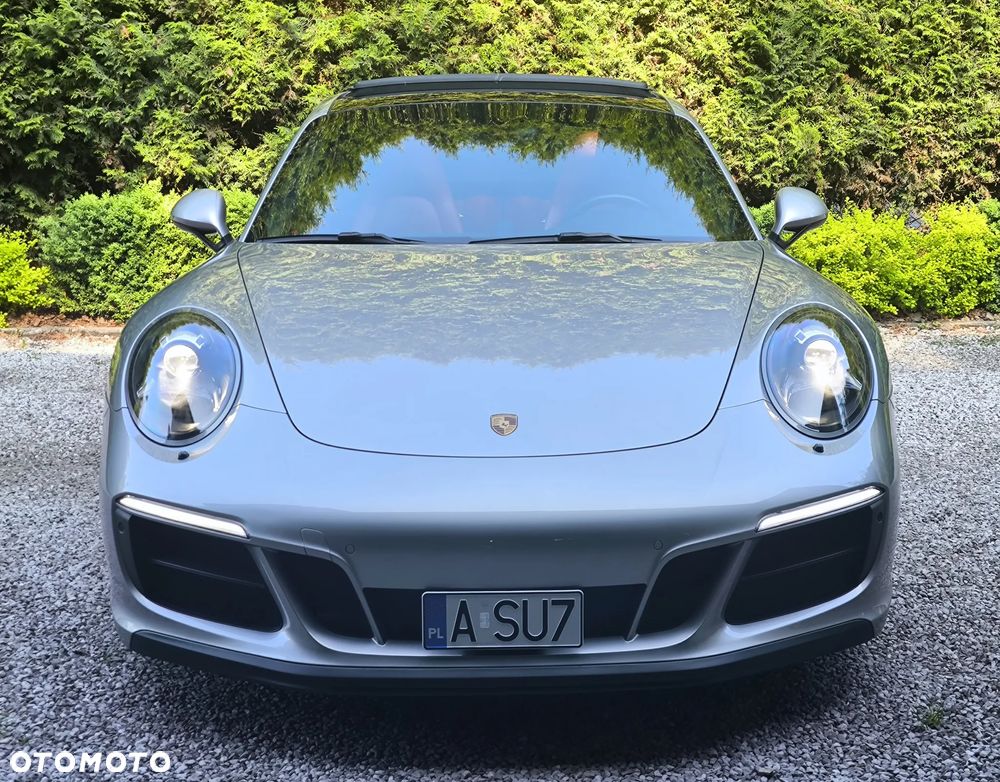 Porsche 911 Carrera GTS PDK - 10