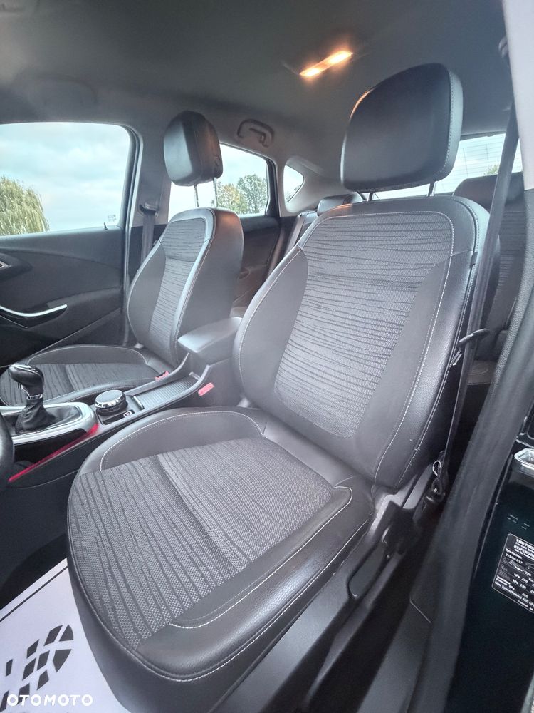 Opel Astra 1.4 Turbo Sport - 25