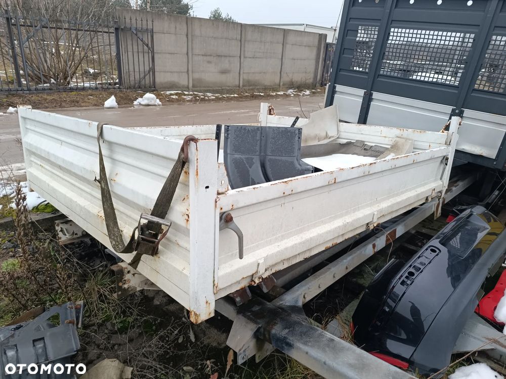 Mitsubishi Fuso Canter 3S13 Chłodnia - 15